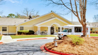 Peachtree Creek Memory Care: Assisted Living Facility In Georgia in Atlanta, Georgia — photo 4