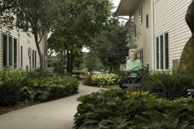 The Views of Cedar Rapids | RidgeView Assisted Living in Cedar Rapids, Iowa — photo 1